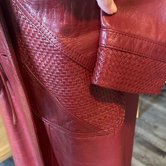 Vintage 1-of-a-Kind Burgundy-Red Leather Jacket with Ombré Collar - Picture 5 of 13